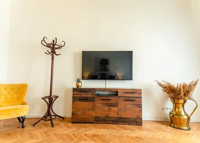 Schiller Rooms